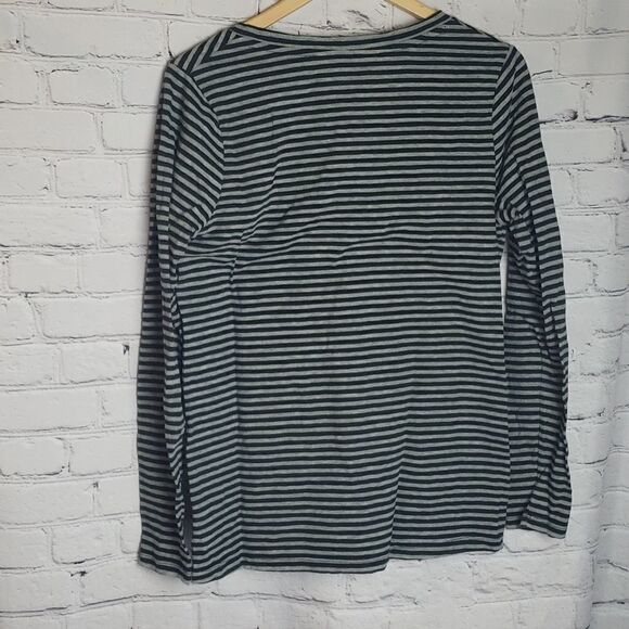 Mossimo Longsleeve  - Picture 2 of 5